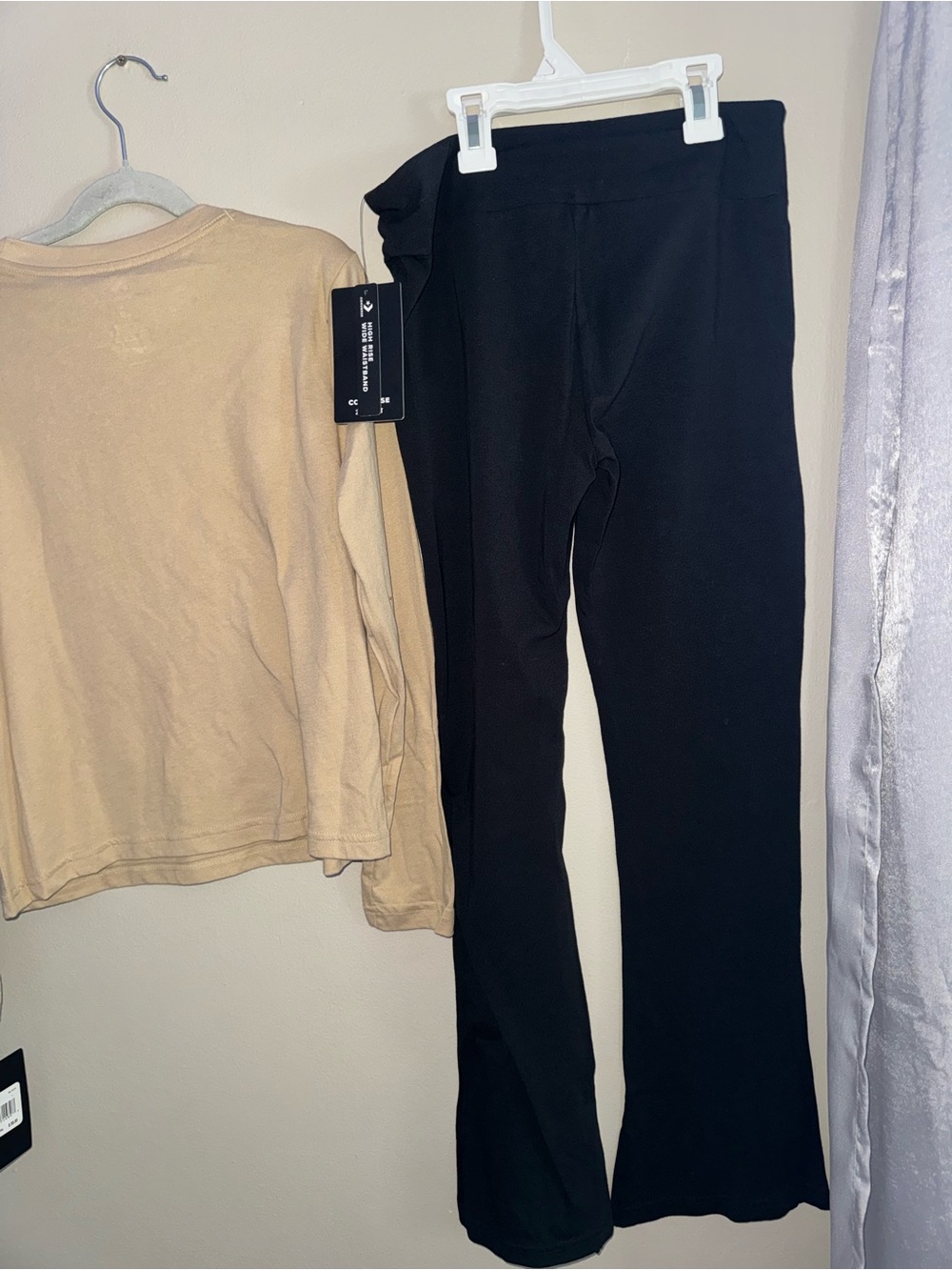 Converse Beige Logo Long Sleeve Top & Black Logo Boot-Cut Pants - Kids - Picture 6 of 6